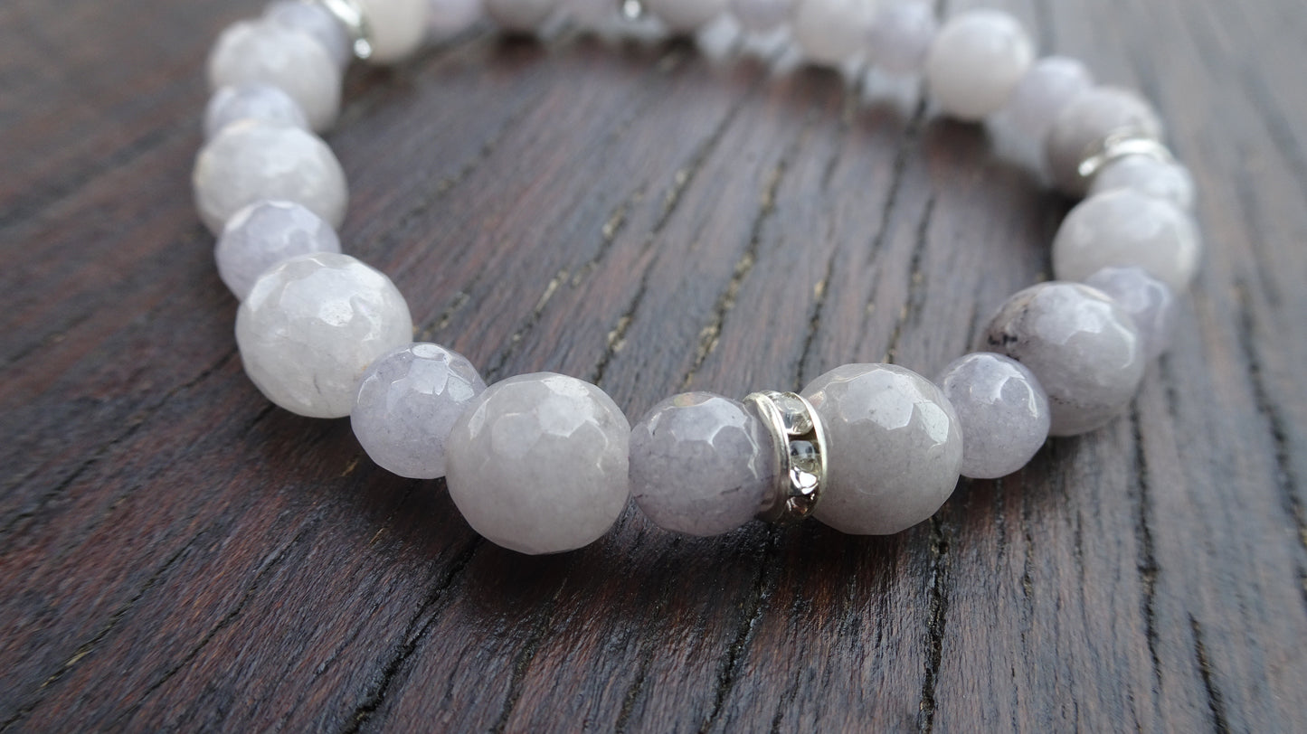 Bracelet perles naturelles 6 et 8mm facettées grises - BR146