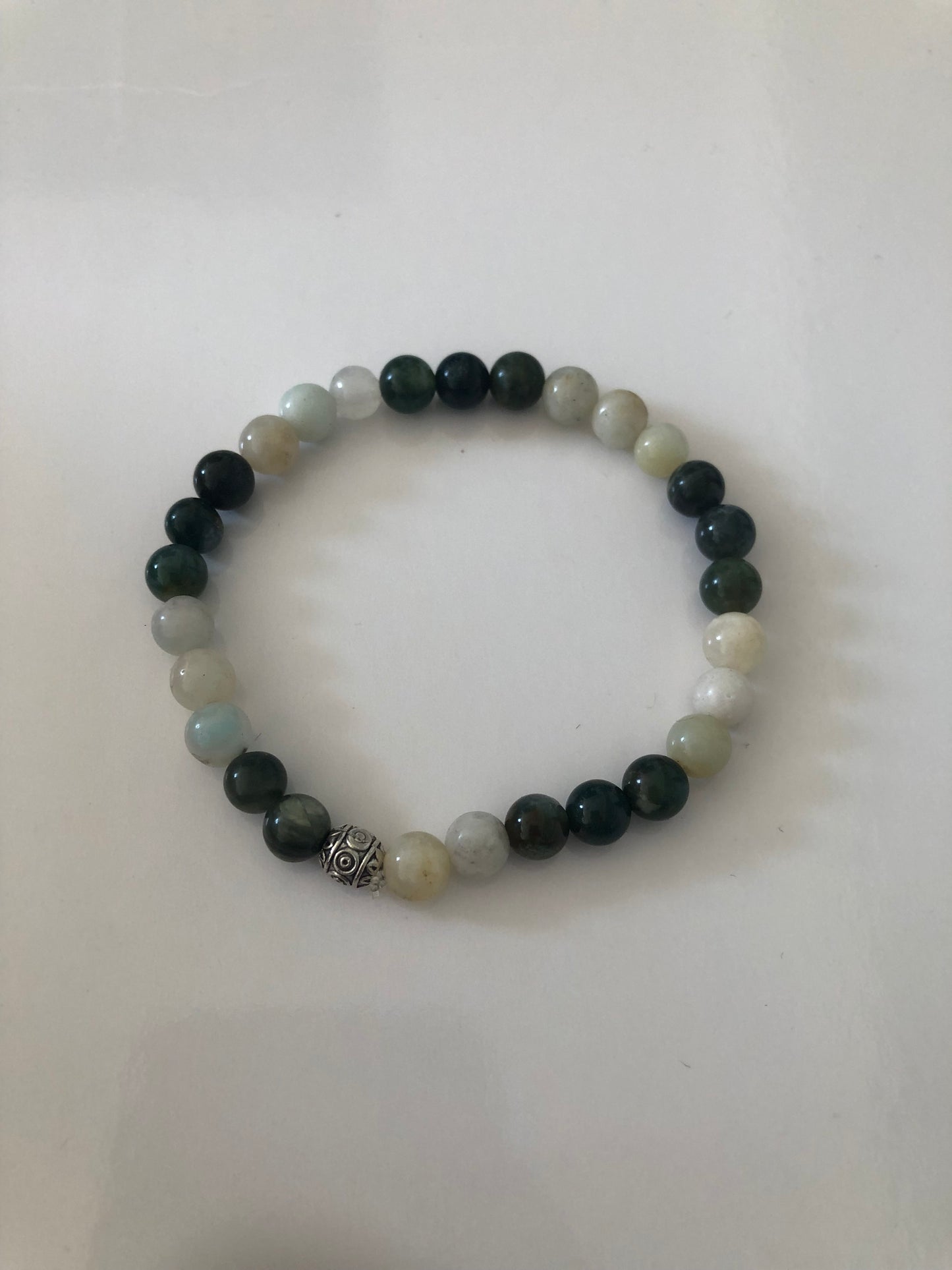 Bracelet perles naturelles 6 mm à tonalités vertes et blanches - BR182*