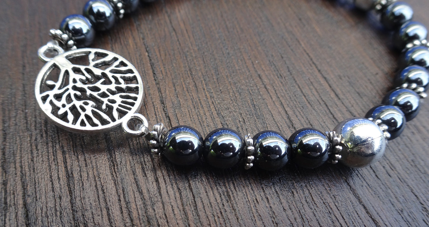 Bracelet perles naturelles 6 mm hématites et arbre de vie - BR195