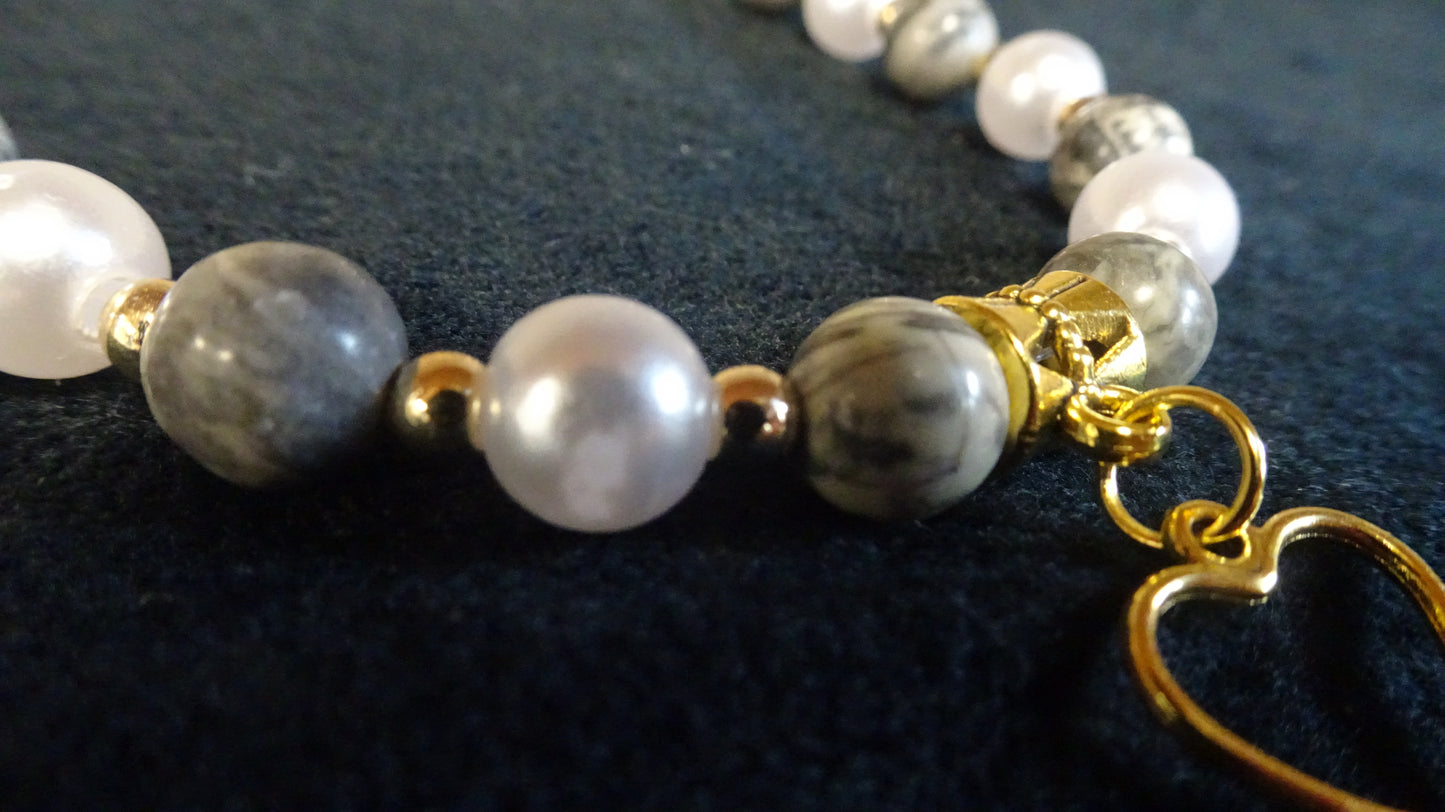 Collier en perles fantaisie grises et blanches 8 mm - CO021