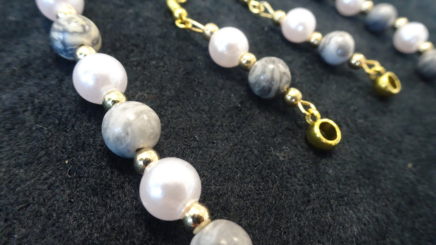 Parure 3 pièces en perles fantaisie grises et blanches - PA021/3