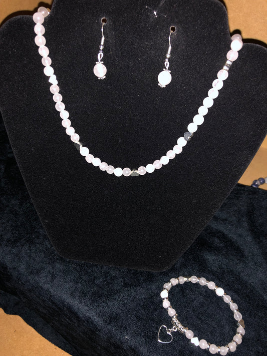 Parure de bijoux en perles naturelles - PA012